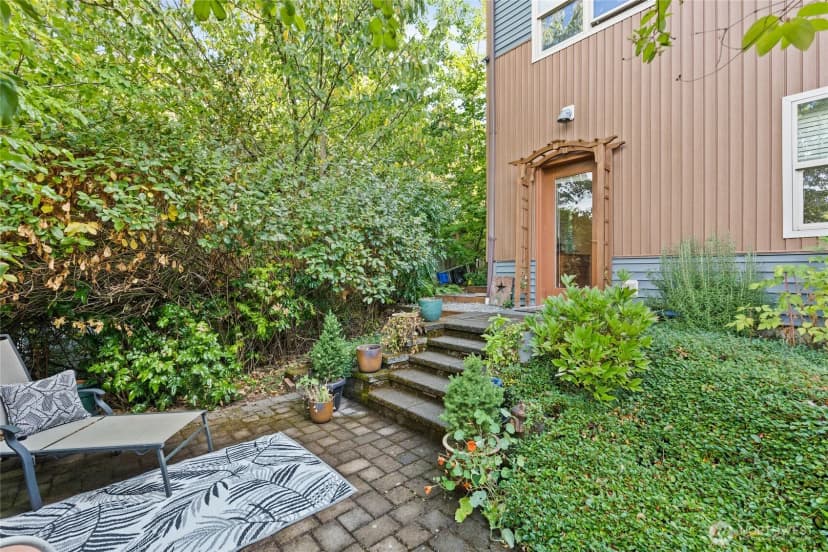 Property photo for 6000 17th Avenue Sw #23, Seattle photo 24