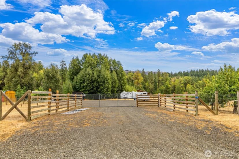 Property photo for 330 Quail Valley Road, Cle Elum photo 3