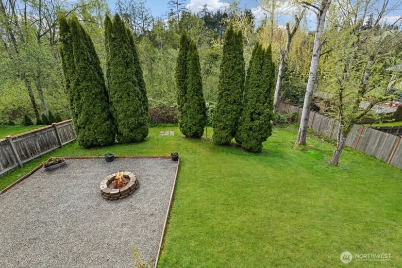 Property photo for 1930 75th Street Se, Everett photo 3