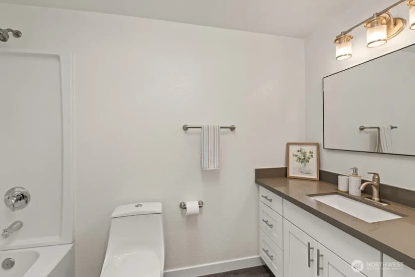 Property photo for 1930 75th Street Se, Everett photo 15