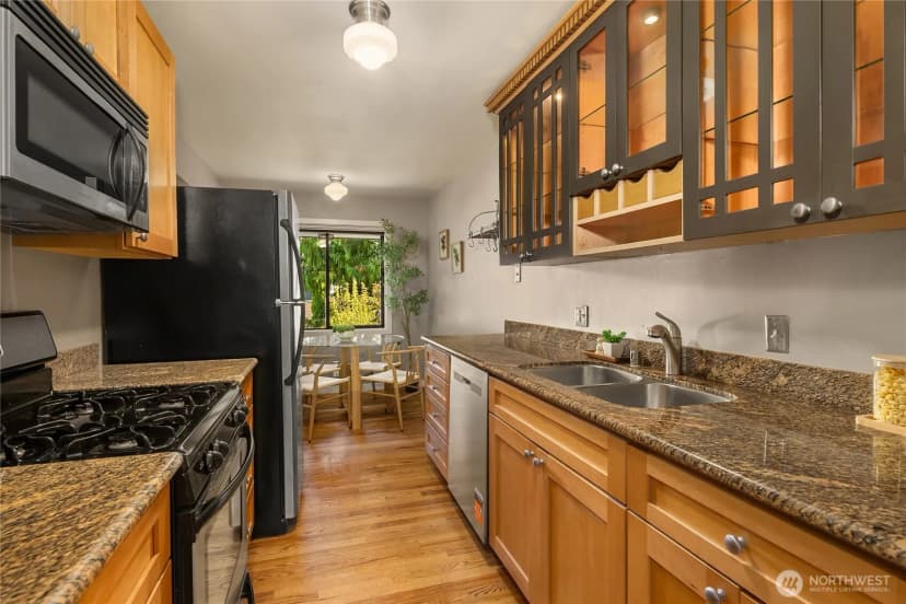 Property photo for 10021 7th Avenue Nw #apt B, Seattle photo 7