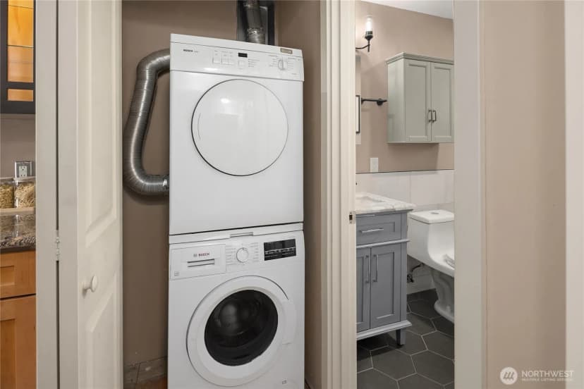 Property photo for 10021 7th Avenue Nw #apt B, Seattle photo 8