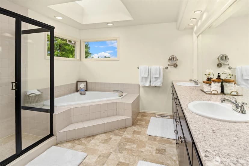 Property photo for 14220 Se 77th Street, Newcastle photo 17