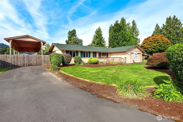 Property photo for 3915 Cherrywood Street, Longview photo 2