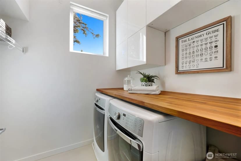 Property photo for 6533 34th Avenue Sw #b, Seattle photo 27