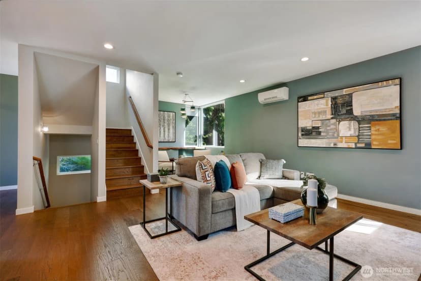 Property photo for 6533 34th Avenue Sw #b, Seattle photo 16