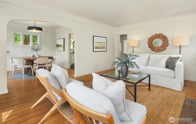 Property photo for 535 N 74th Street, Seattle photo 4