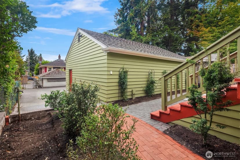 Property photo for 535 N 74th Street, Seattle photo 34