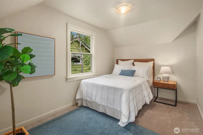 Property photo for 535 N 74th Street, Seattle photo 18