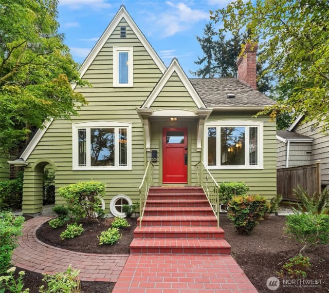 Property photo for 535 N 74th Street, Seattle