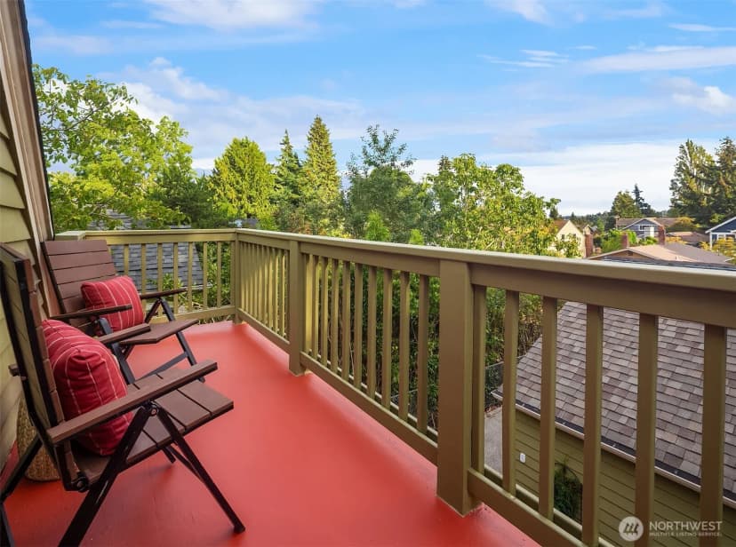 Property photo for 535 N 74th Street, Seattle photo 17