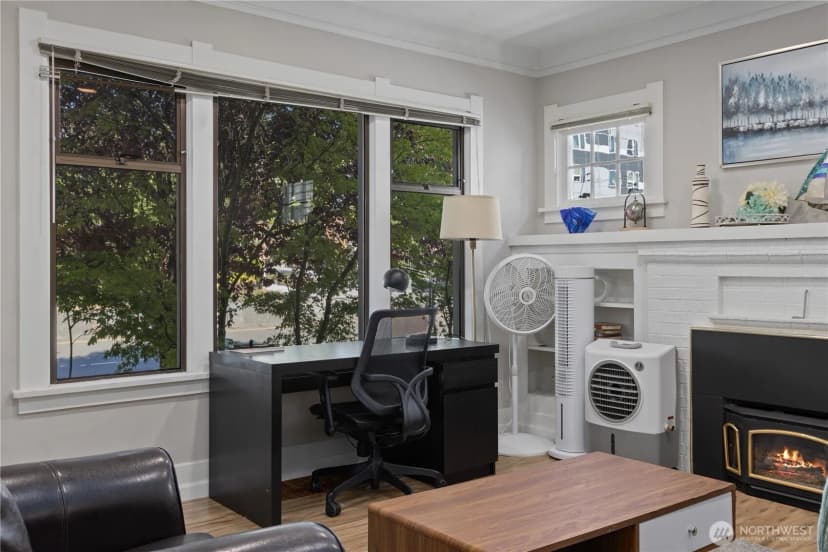 Property photo for 4812 Aurora Avenue, Seattle photo 5