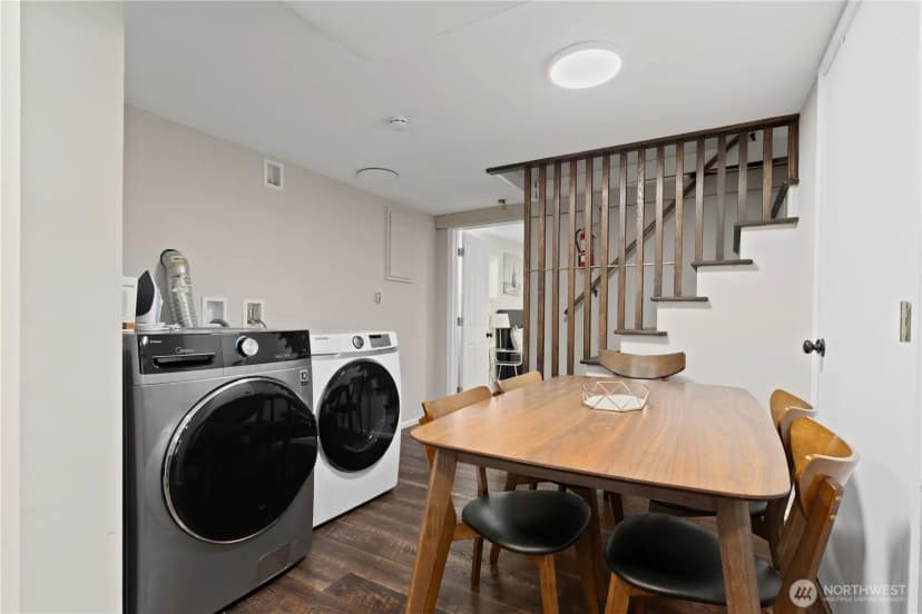 Property photo for 4812 Aurora Avenue, Seattle photo 27