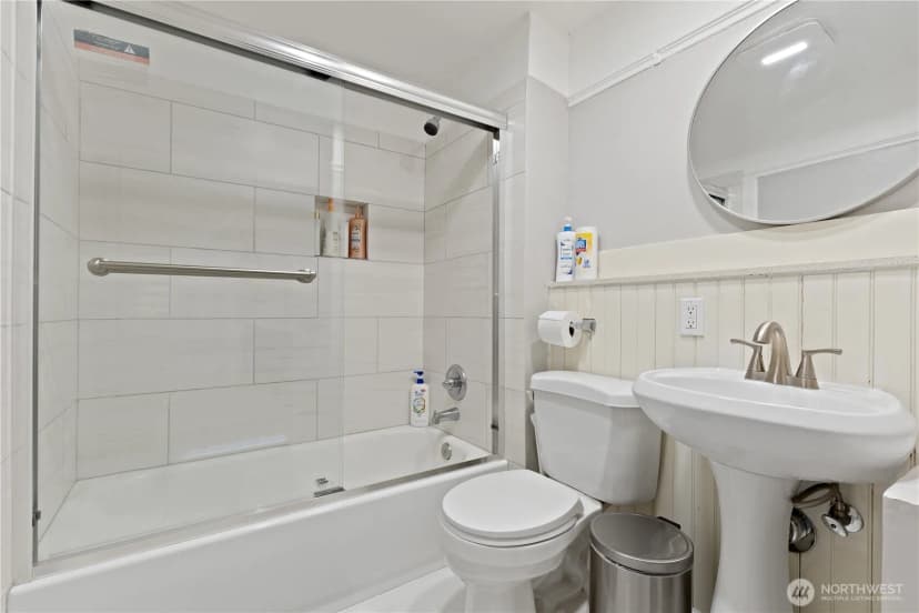 Property photo for 4812 Aurora Avenue, Seattle photo 25