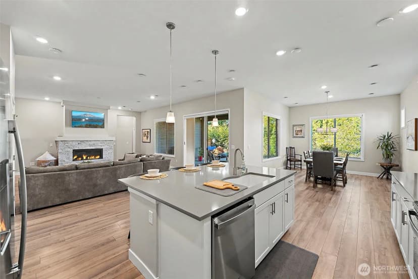 Property photo for 15402 174th Avenue Ct E, Bonney Lake photo 15