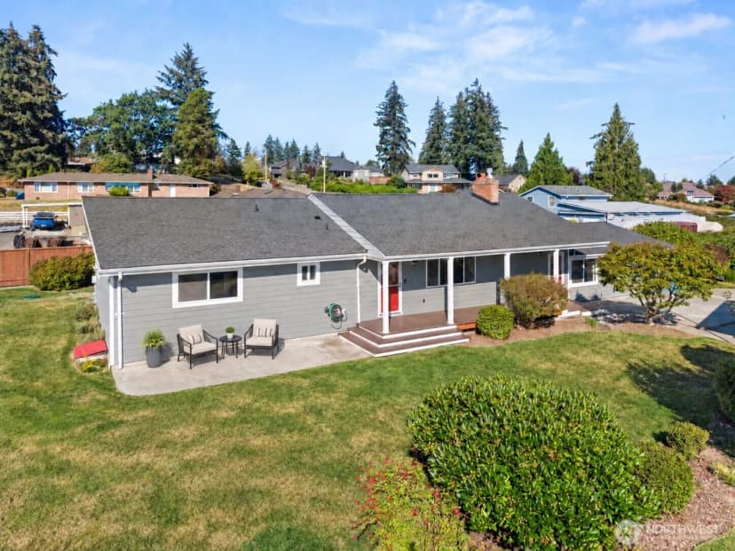 Property photo for 6902 92nd Street E, Puyallup photo 2