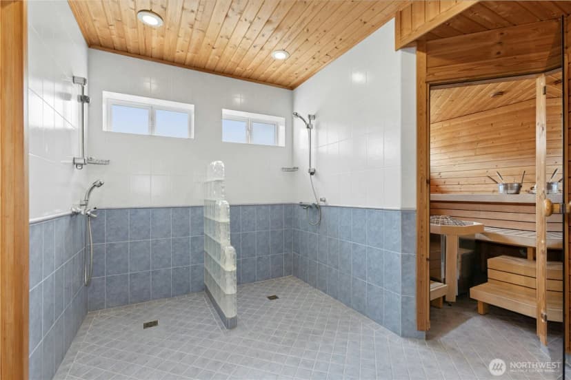 Property photo for 17102 Ne 37th Place, Bellevue photo 31
