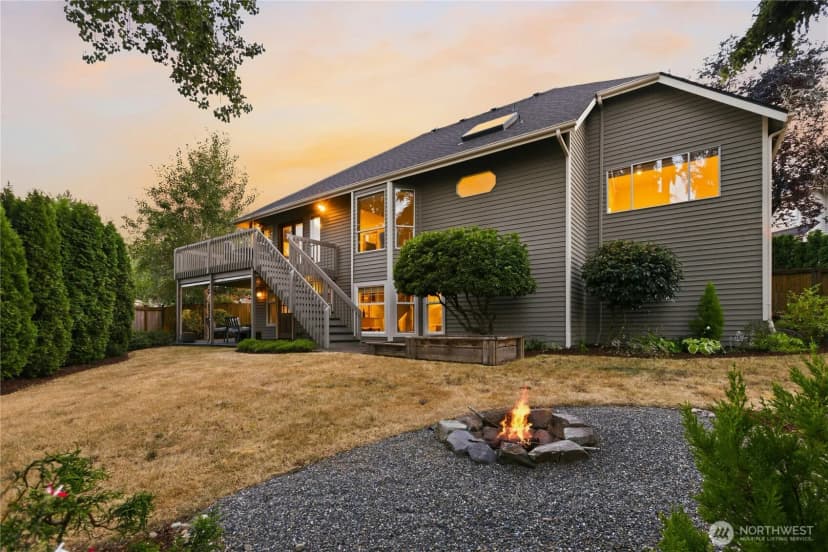Property photo for 17102 Ne 37th Place, Bellevue photo 36