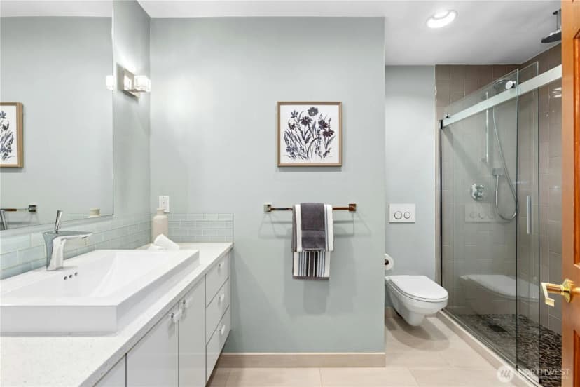 Property photo for 17102 Ne 37th Place, Bellevue photo 22