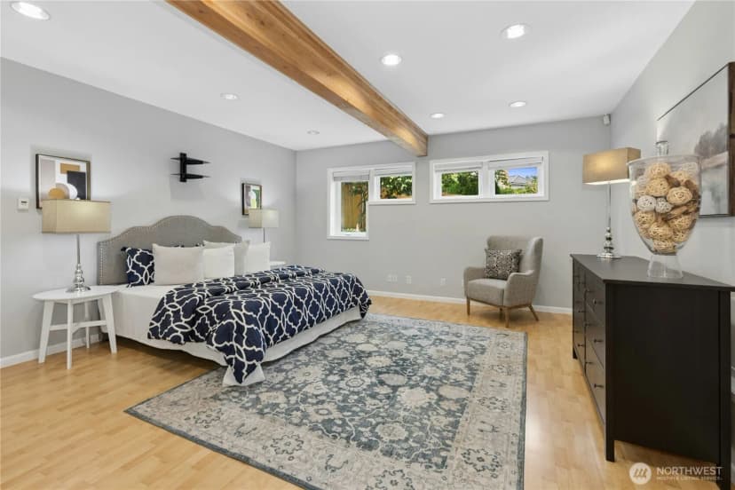 Property photo for 17102 Ne 37th Place, Bellevue photo 26