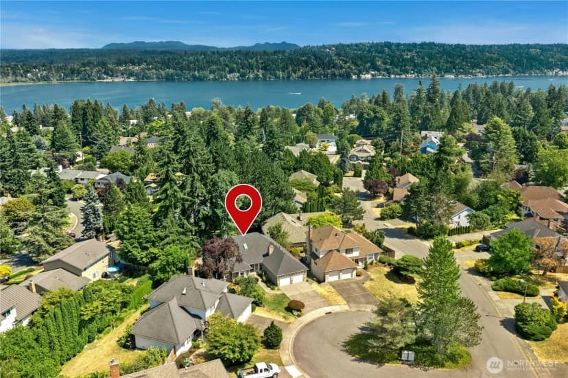 Property photo for 17102 Ne 37th Place, Bellevue photo 39