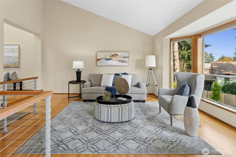 Property photo for 17102 Ne 37th Place, Bellevue photo 13