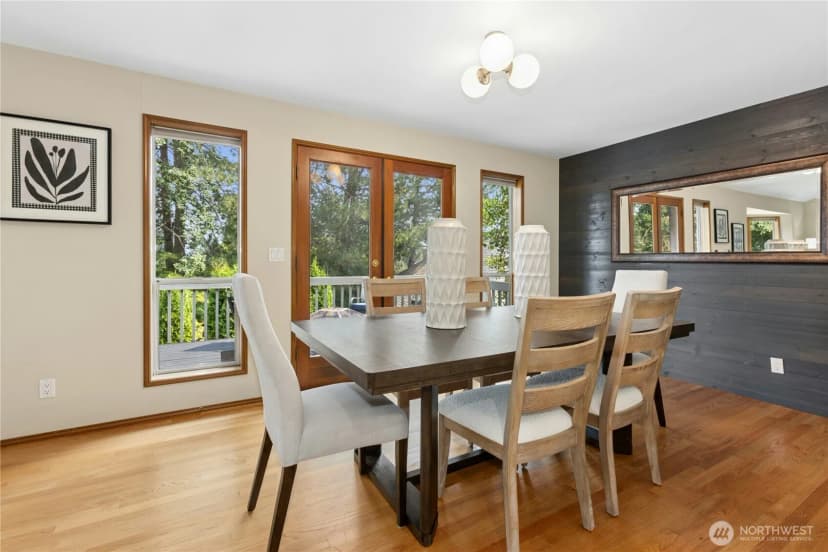 Property photo for 17102 Ne 37th Place, Bellevue photo 15