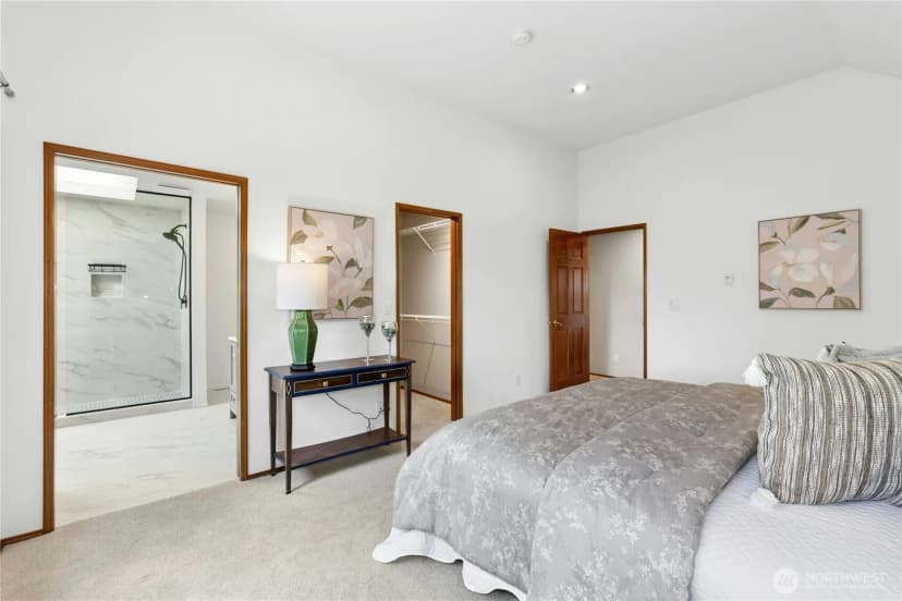 Property photo for 17102 Ne 37th Place, Bellevue photo 17