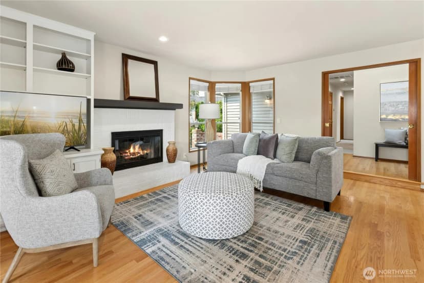 Property photo for 17102 Ne 37th Place, Bellevue photo 6
