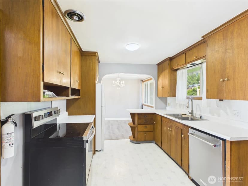 Property photo for 1020 Leo Gaffney Boulevard, Republic photo 12
