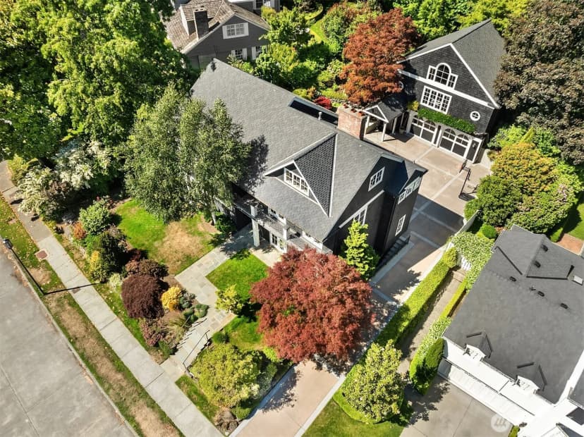 Property photo for 5506 Ne Penrith Road, Seattle photo 38