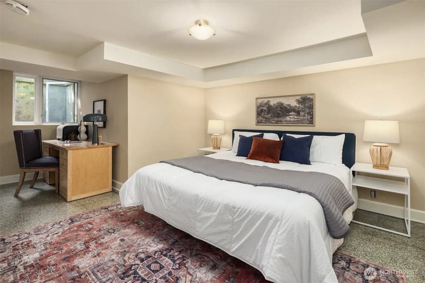 Property photo for 5506 Ne Penrith Road, Seattle photo 30