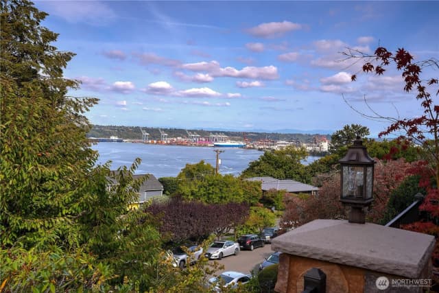 Property photo for 424 N C Street, Tacoma photo 5