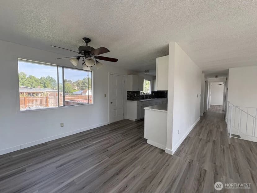 Property photo for 209 Eastridge Drive, East Wenatchee photo 8
