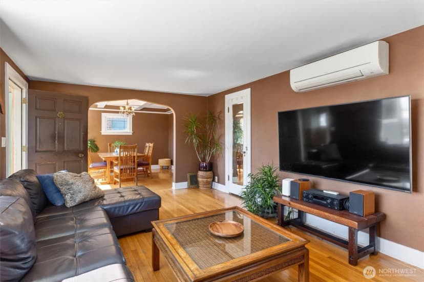Property photo for 712 Nw 65th Street, Seattle photo 5