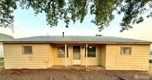 Property photo for 410 W Glover Street, Harrington