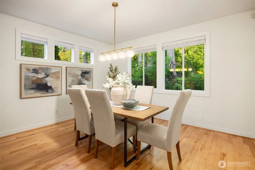 Property photo for 1703 Ne Falls Drive, Issaquah photo 12