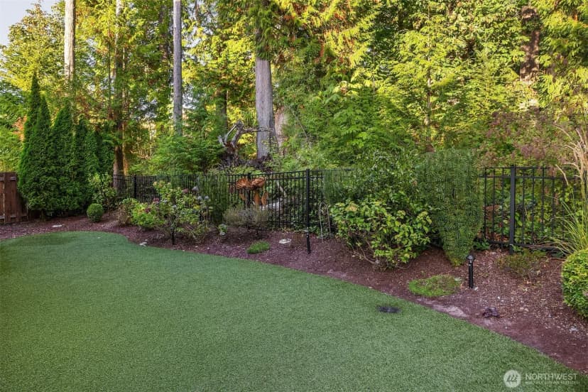 Property photo for 1703 Ne Falls Drive, Issaquah photo 32