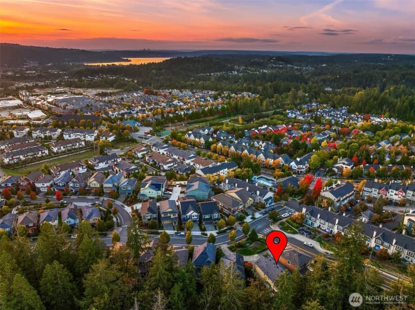 Property photo for 1703 Ne Falls Drive, Issaquah photo 35