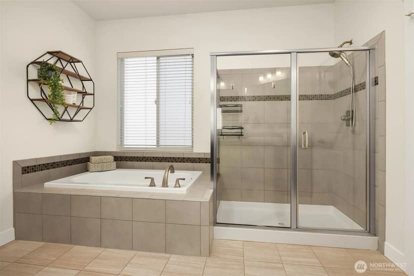 Property photo for 1703 Ne Falls Drive, Issaquah photo 20