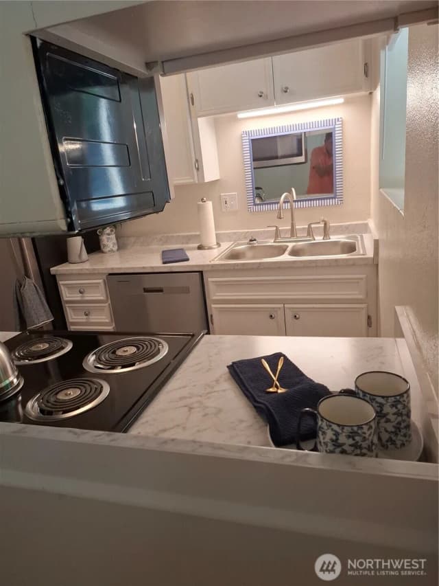Property photo for 8315 Cirque Drive W #1, University Place photo 2