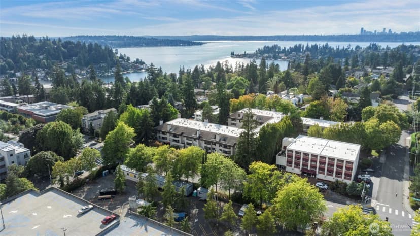 Property photo for 401 100th Avenue Ne #213, Bellevue photo 34