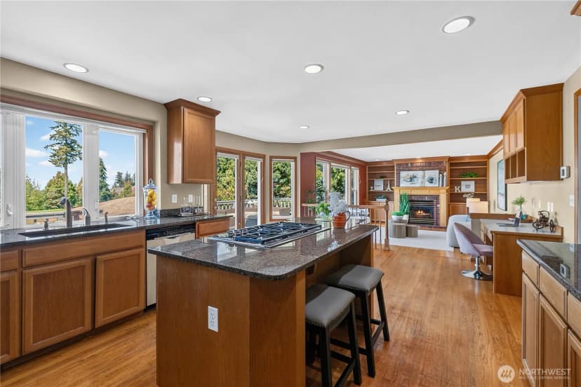 Property photo for 12228 Double Eagle Drive, Mukilteo photo 10