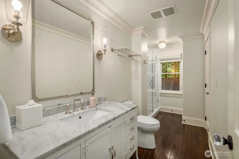 Property photo for 2042 77th Avenue Ne, Medina photo 15