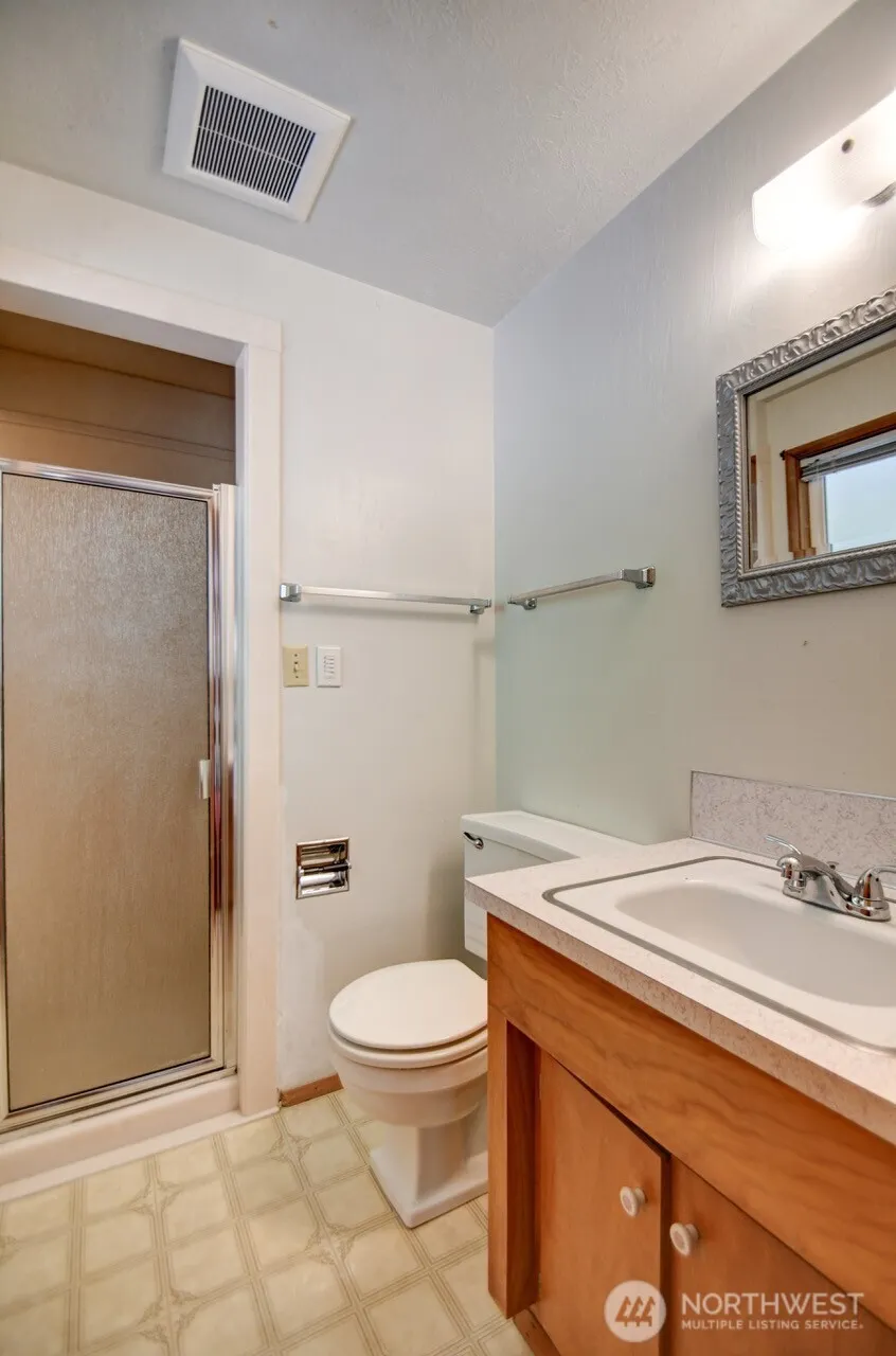 Property photo for 7112 5th Avenue Se, Lacey photo 24