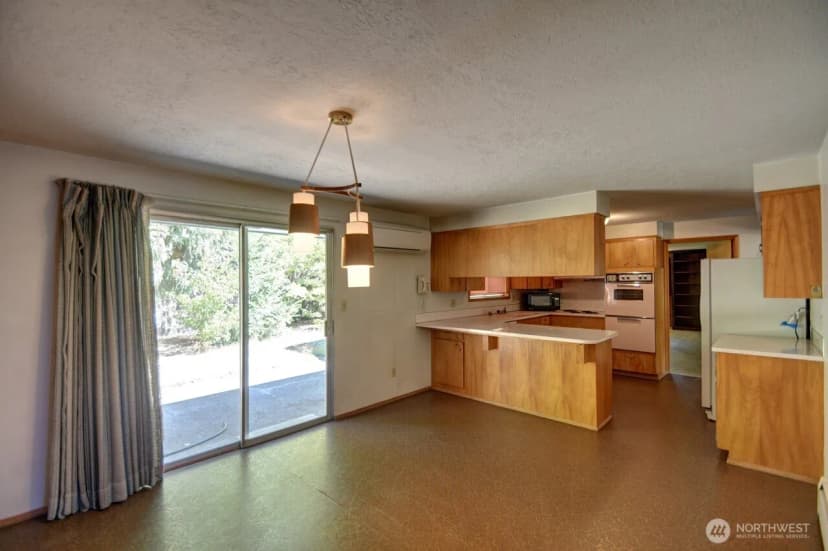 Property photo for 7112 5th Avenue Se, Lacey photo 8