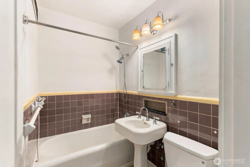 Property photo for 1631 16th Avenue #110, Seattle photo 24