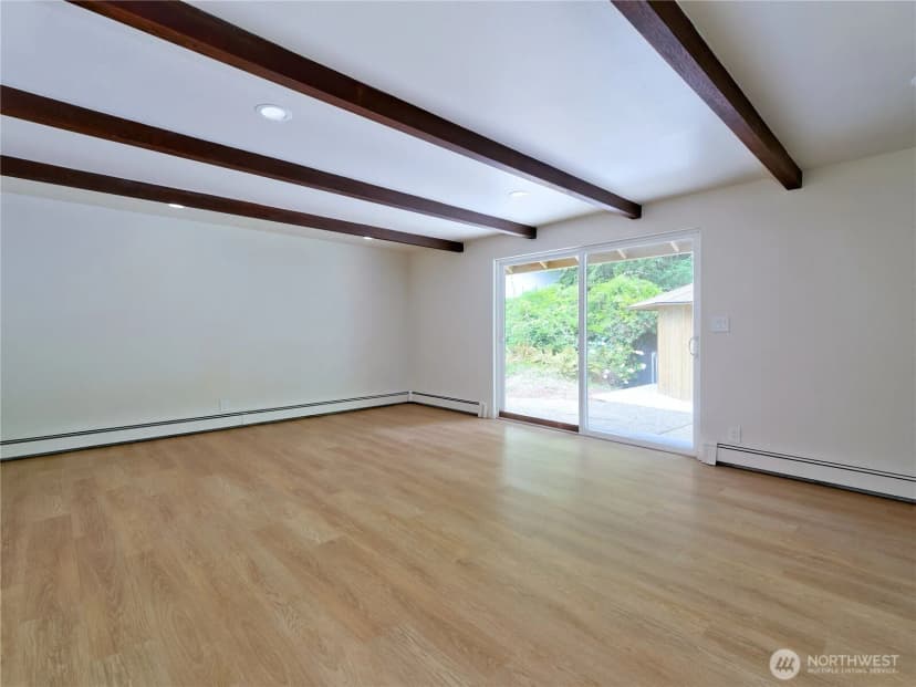 Property photo for 9802 58th Court E, Puyallup photo 11