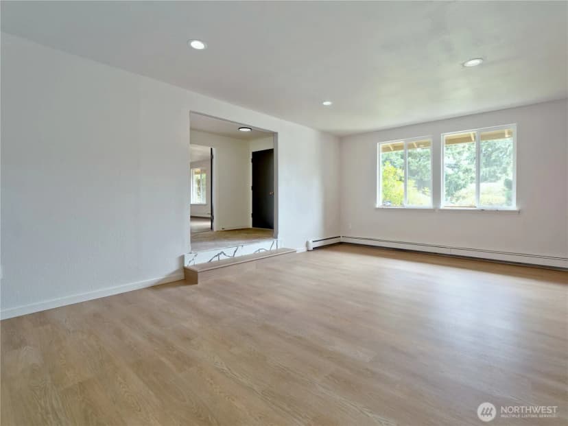 Property photo for 9802 58th Court E, Puyallup photo 6