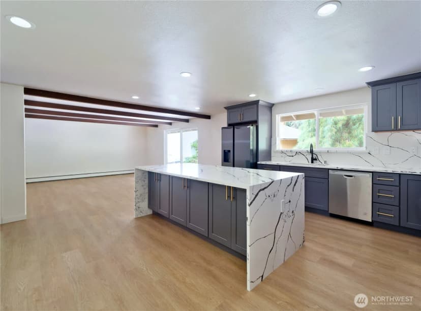 Property photo for 9802 58th Court E, Puyallup photo 7